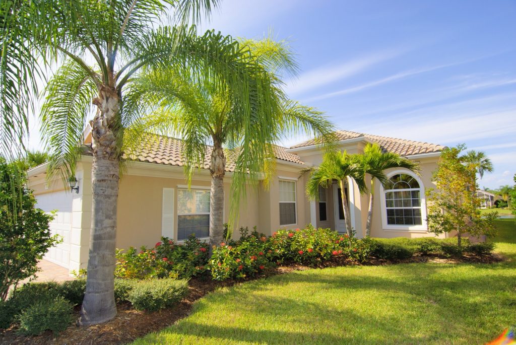 Residential-Lawn-Care-West-Palm-Beach-FL